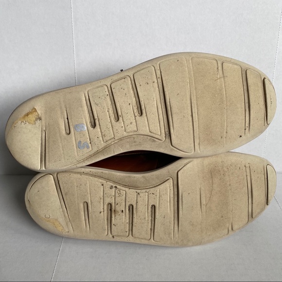 Cole Haan Lunagrand Leather Chukka Boots - Picture 11 of 16